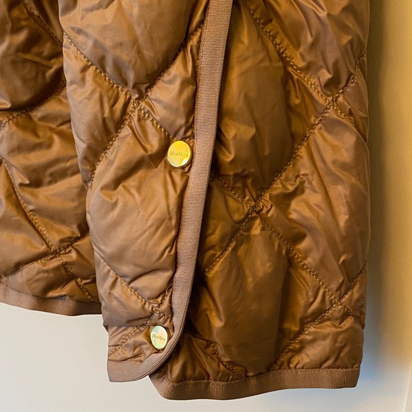 MaxMara Quilted Beige Puffer Jacket THE CUBE Size 6 - Picture 5 of 8
